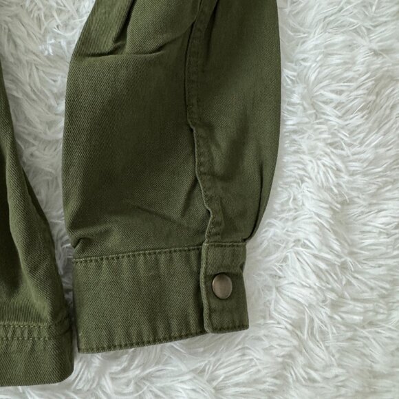 Like New✨ GAP Army Green Utility Jacket Size XS - Picture 12 of 12